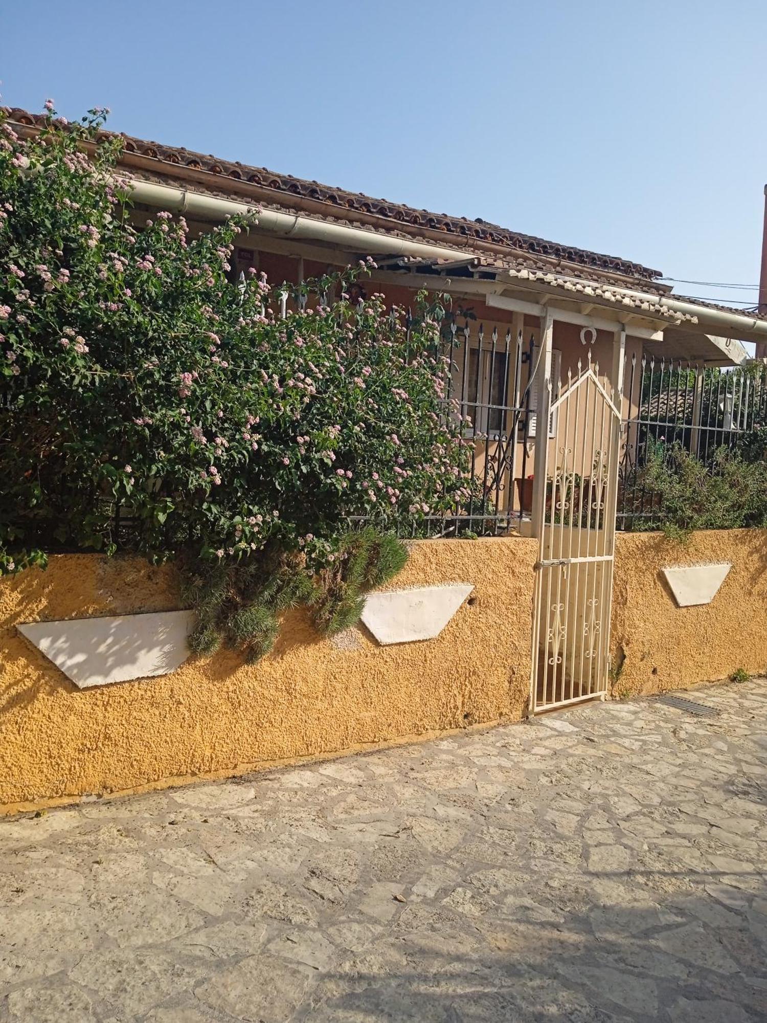 Villa Angela, Traditional Villa In The Village Agios Ioannis Peristeron  Exterior photo
